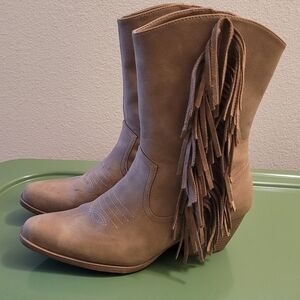 Sandy brown Suede leather fring boots
